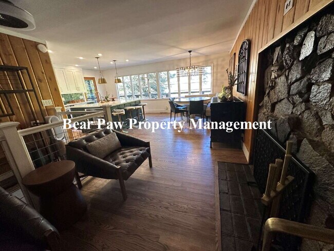 Building Photo - Cozy FURNISHED or  Unfurnished  2-Bed, 2-B...