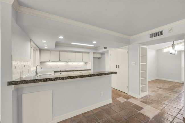 Building Photo - 4707 Nenana Dr