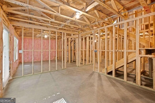 Building Photo - 1139 Lookout Ave NW