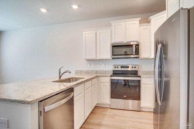 Building Photo - 1538 Iroquois Ct