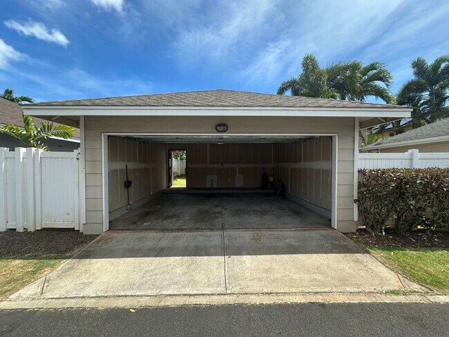 Building Photo - Wonderful 3 BD / 2.5 BA Home In Ewa Beach!!!