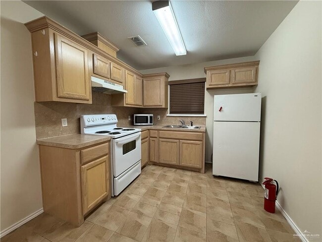 Building Photo - 7 Industrial Wy