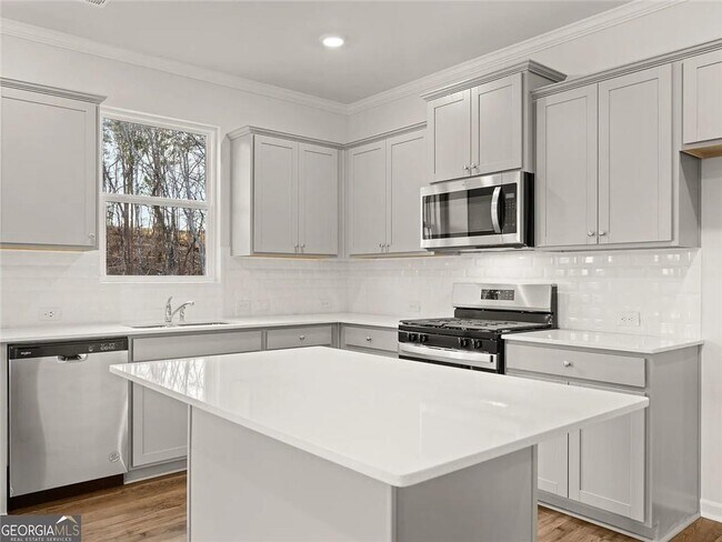 Building Photo - 4051 Peregrine Wy