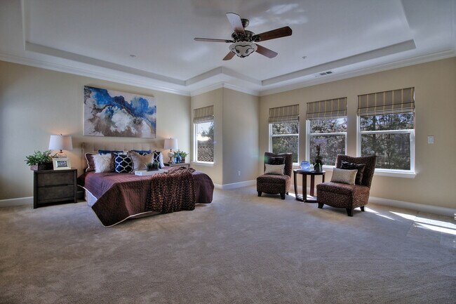 Building Photo - Beautiful 5BD/5BA Livermore Home with Huge Bonus Room and Full Downstairs Bedroom Suite!