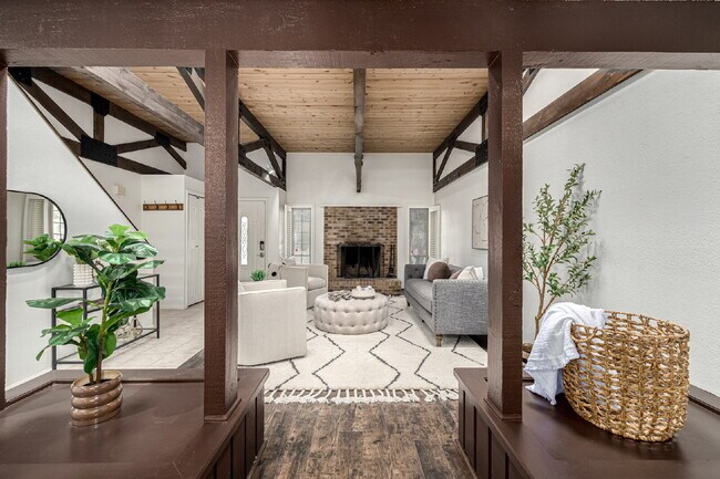 Building Photo - Two-Story home in  Cherry Creek Racquet Cl...