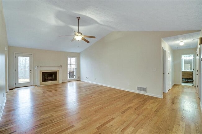 Building Photo - 4846 Olde Mill Dr