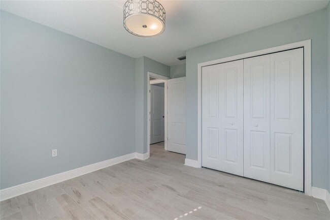 Building Photo - 1709 W Louisiana Ave