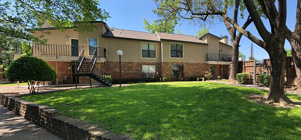 Building Photo - 6723 Eastridge Dr