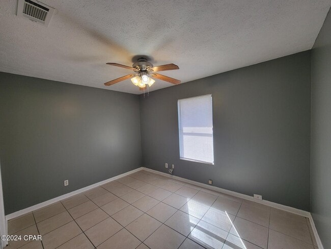Building Photo - 5019 Hagin Dr