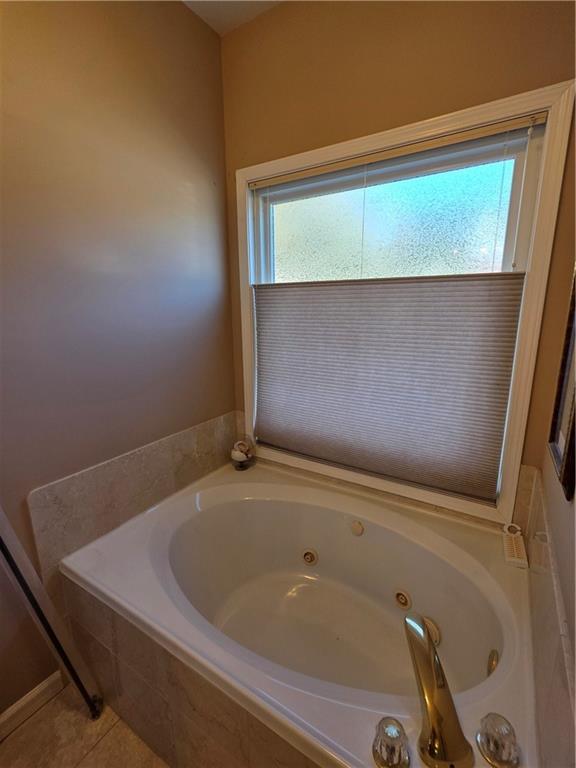 Building Photo - 2590 Harbin Springs Cove