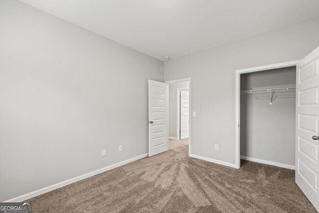 Building Photo - 559 Belmont Ln