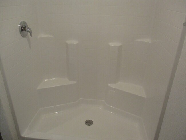 Building Photo - 2487 Tapatio Dr