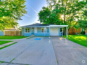 Building Photo - 2 bed, 2 bath in Shawnee OK