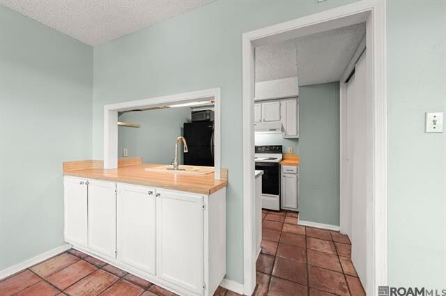 Building Photo - 1550 Sharlo Ave