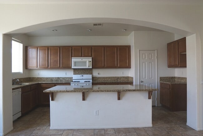 Building Photo - 40804 Treasure City Ln