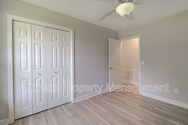 Building Photo - 6232 Murrayville Rd