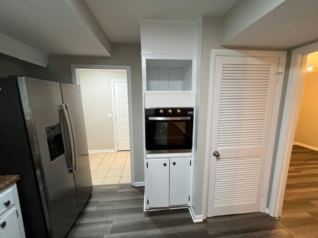 Building Photo - Stunning Newly Remodeled 4BR/2BA Home in Huntsville – Pet Friendly!