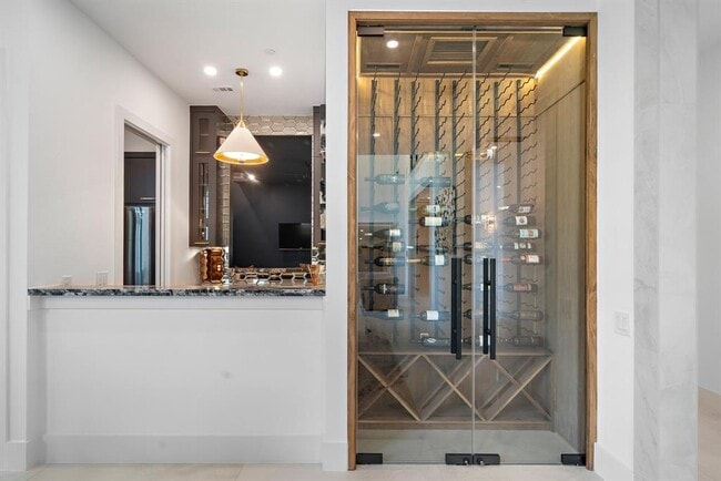 Building Photo - 467 Gingham Dr
