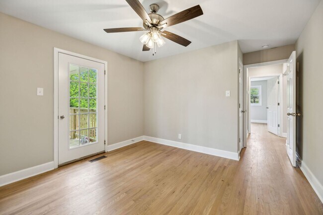 Building Photo - Sango Beauty With Finished Basement!