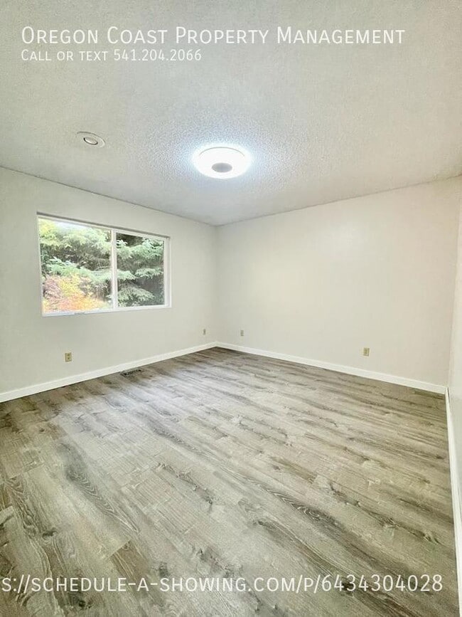 Building Photo - 50 Ridge Pl