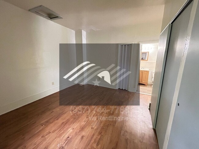 Building Photo - 4702 Bryant Ave