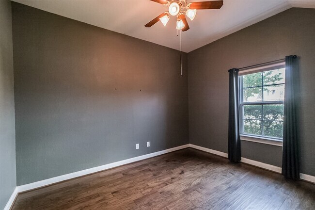 Building Photo - 11206 Copper Shrs Ln