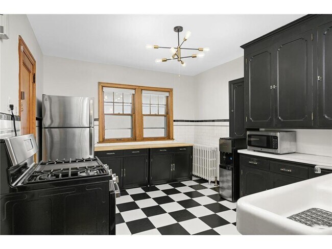 Building Photo - 4304 Beard Ave S