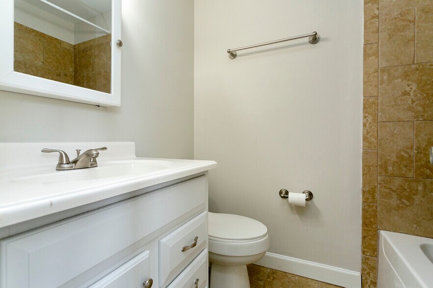 Building Photo - 145 A Kenner Ave