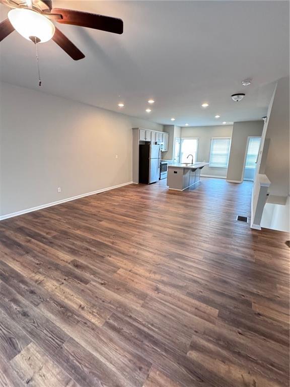 Building Photo - 3657 Princeton Ave