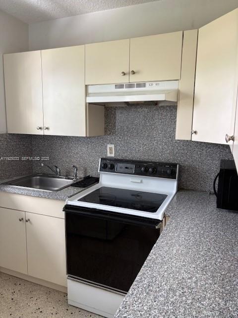 Building Photo - 828 SW 20th Ave