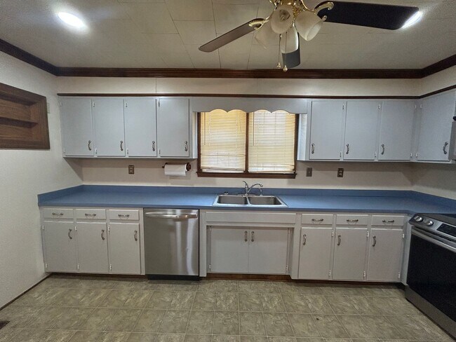 Building Photo - Cozy 2-Bedroom Home for Rent in Gaffney, SC