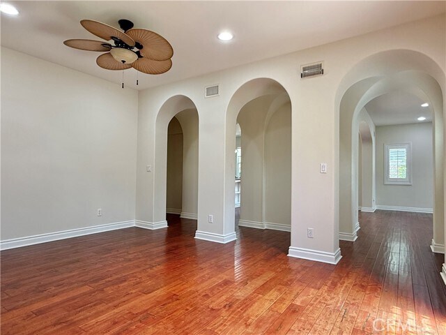 Building Photo - 50 Winding Way