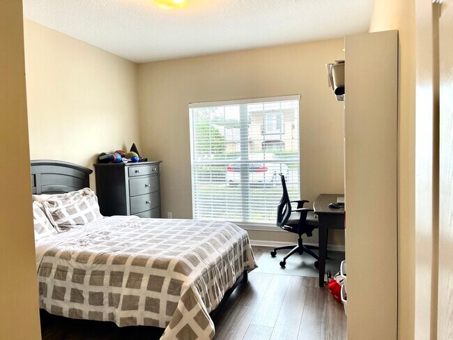 Building Photo - 222 Jardin de Mer Pl