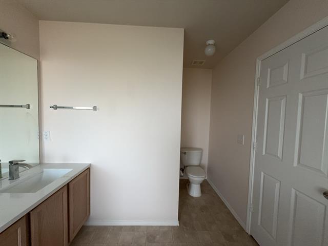 Building Photo - 3003 Elderberry Dr