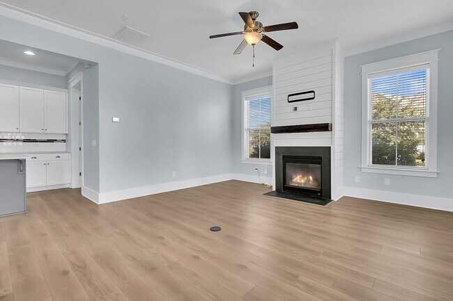 Building Photo - Gorgeous Carolina Park Home on a Corner Lot