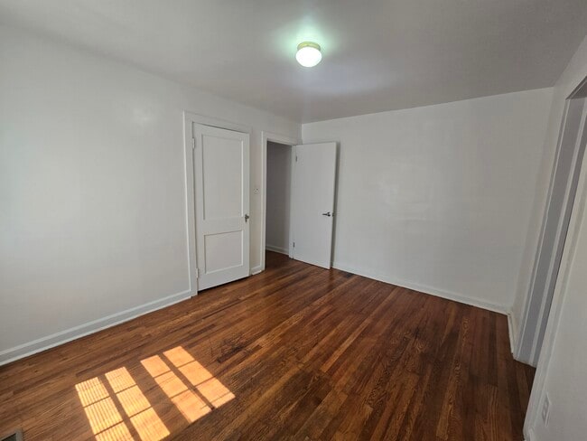 Building Photo - 1719 McClung Ave