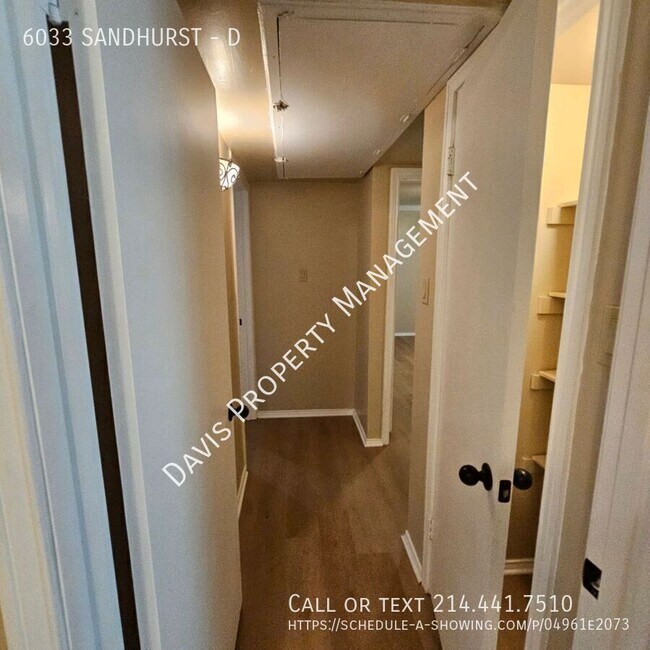 Building Photo - 6033 SANDHURST-D