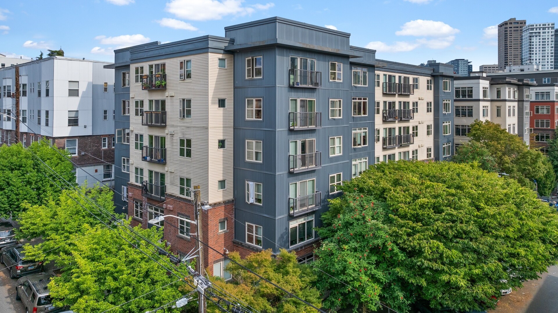 Building Photo - 1620 Belmont Ave