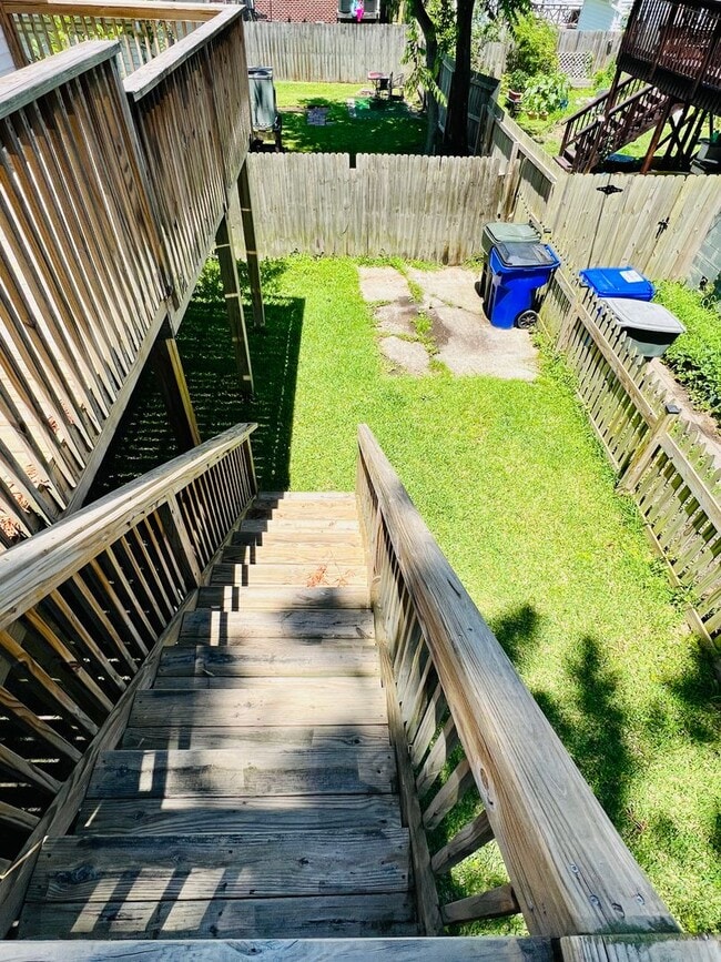 Building Photo - Charming Rancher in the Heart of Colonial Place