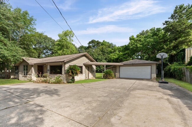 Building Photo - 1505 Gladiola Ave