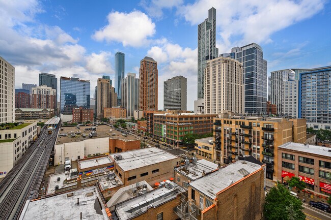 Building Photo - 1322 S Wabash Ave
