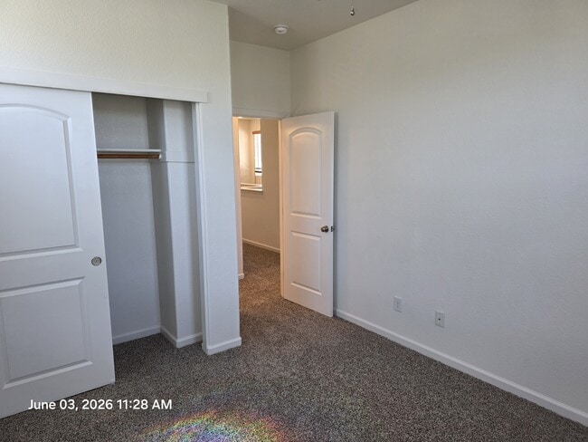 Building Photo - 1816 Golden Willow Ave