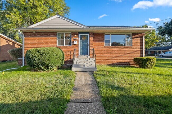 Building Photo - 422 Eisner St