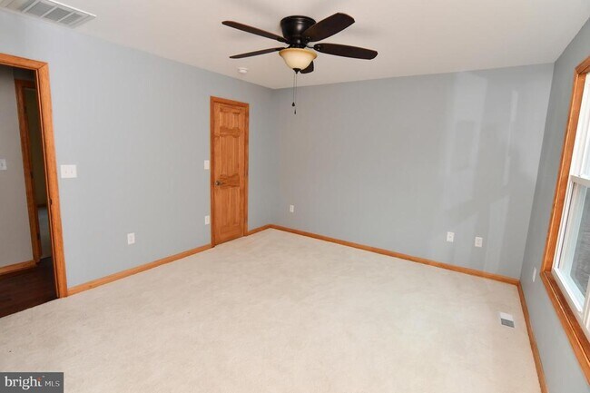 Building Photo - 603 Panther Dr