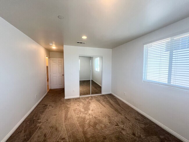 Building Photo - 621-623 W Imperial Hwy