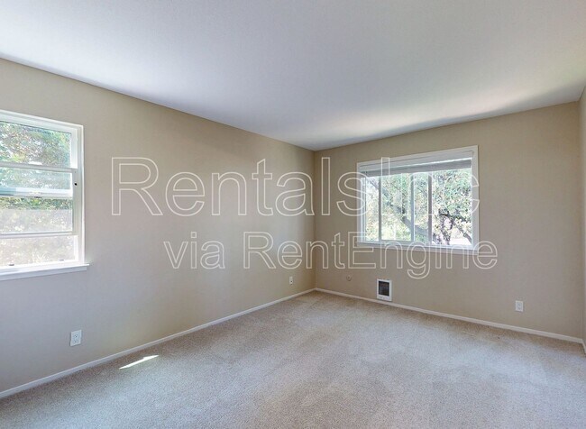 Building Photo - 481 Ignacio Blvd