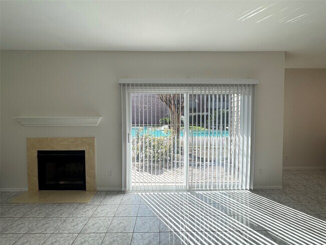 Building Photo - 6500 Harbor Town Dr