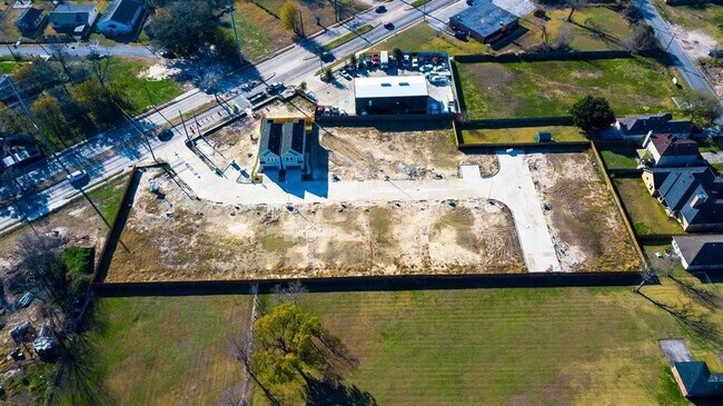 Building Photo - 9113 Highland Northern Wy