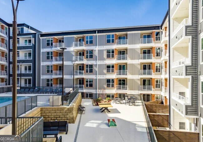 Building Photo - 750 Avondale Creek Dr.