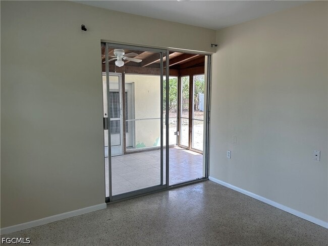 Building Photo - 4320 Pine Lake Rd